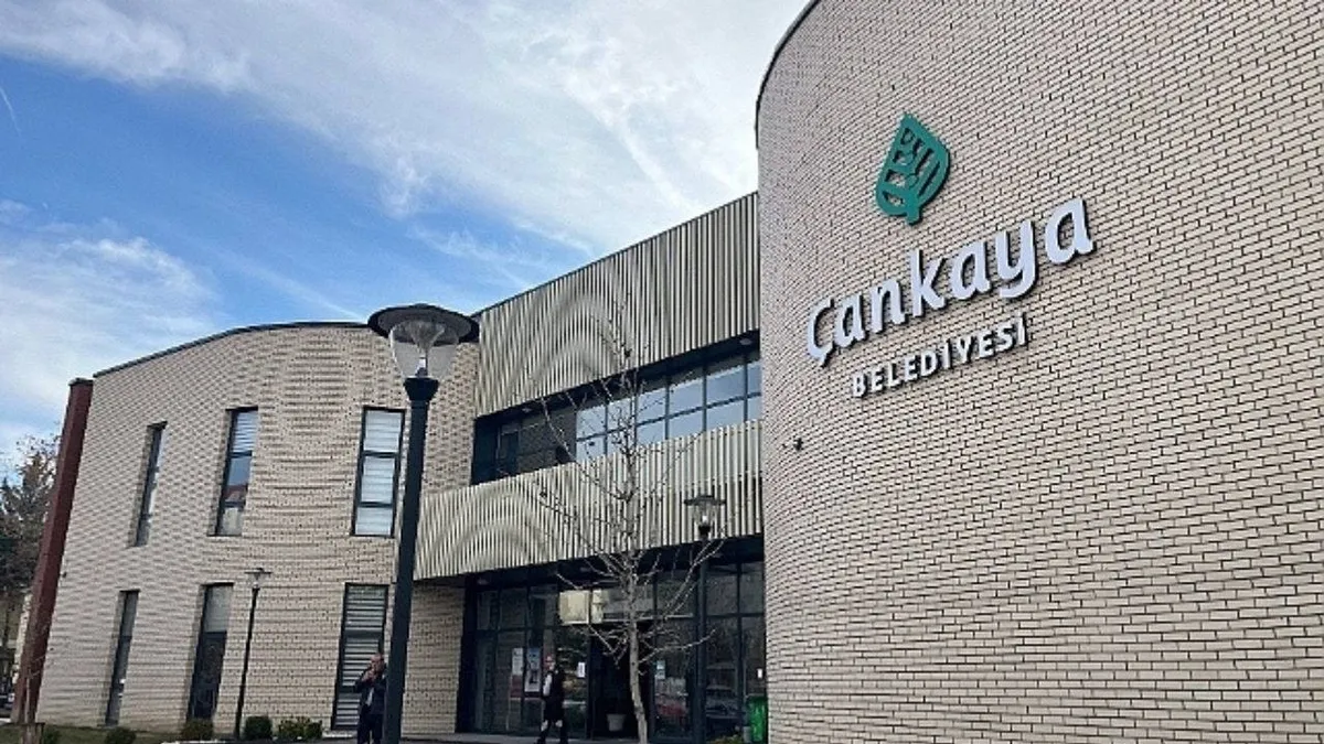 Çankaya Belediyesi operasyonunda gözaltı sayısı 29 oldu! 7 firari aranıyor işte o liste Çankaya Belediyesi operasyonunda gözaltı sayısı 29 oldu! 7 firari aranıyor işte o liste