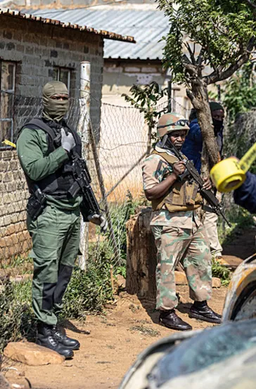 Güney Afrika’da peş peşe 3 silahlı saldırı