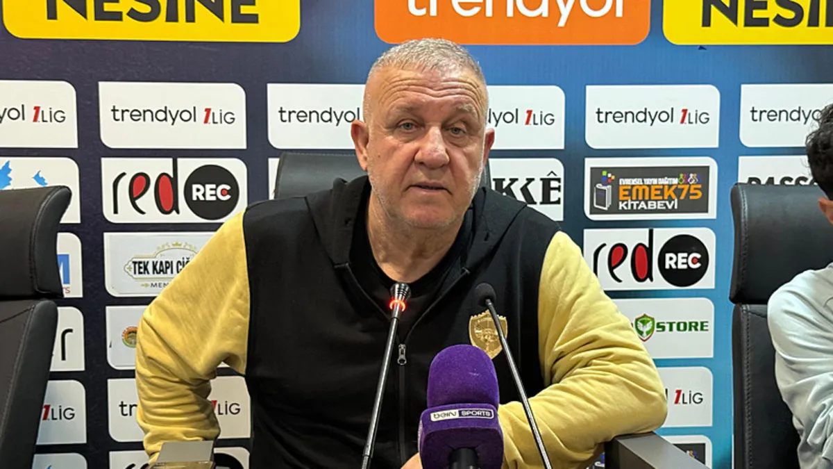 Mesut Bakkal: Ben ‘ileri’ diyorum bizimkiler geri oynuyor! Mesut Bakkal: Ben ‘ileri’ diyorum bizimkiler geri oynuyor!