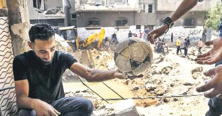 Ramiz el-Mısri’nin üç yılda yaptığı evi İşgalci İsrail saniyeler içinde yerle bir ettiler