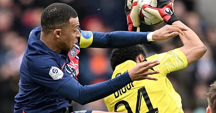 PSG, Reims ile 2-2 berabere kaldı