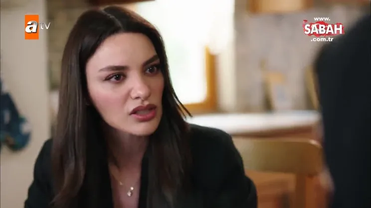 Üvey Anne 1. Bölüm: Serap'ın Efsun'a olan nefreti... Kolonya sürüp, ağlamış numarası yaptı! | Video