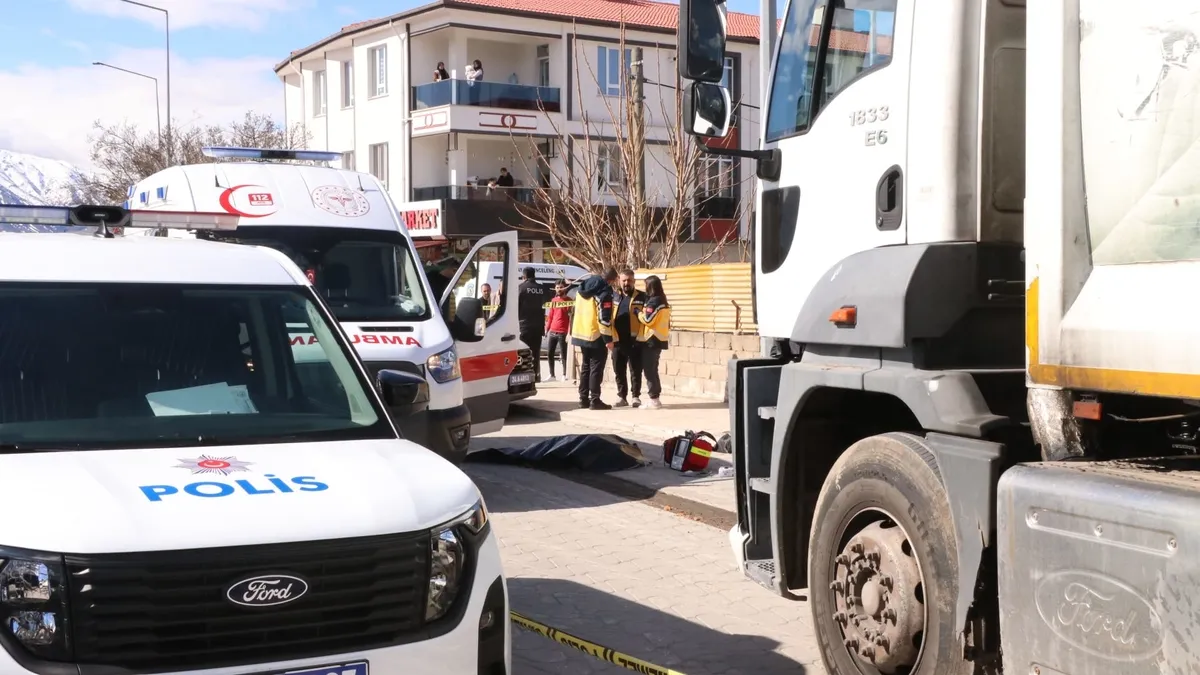 Çöp aracının çarptığı yaşlı kadın öldü