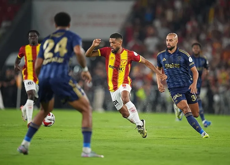 Fenerbahçe’de transfer rüzgarı esecek! Yıldız oyuncu için kesenin ağzı açıldı...