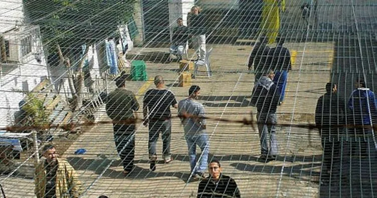 İsrail’de başka hapishaneye nakledilen Filistinli tutuklular darp edildi