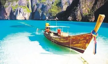 Tayland’ın en turistik sahilini kapattı