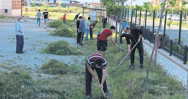 Gönüllü memurlar okulu düzenledi