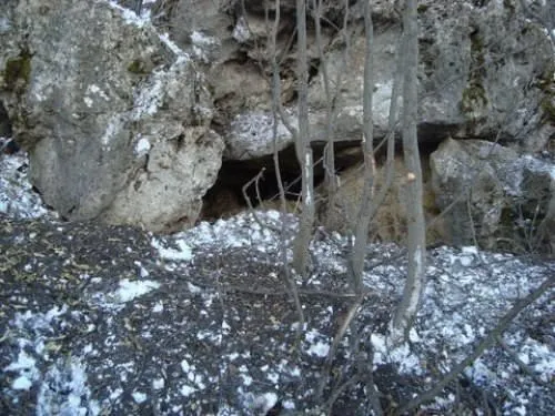 4 katlı PKK mağarası