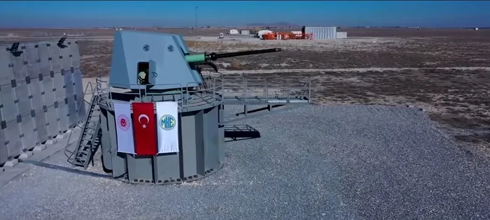 savunma-sanayinde-dev-projelere-yenileri-eklendi-deniz-topunda-seri-uretim-basliyor-dakikada-80-atis-1655970843629.jpg