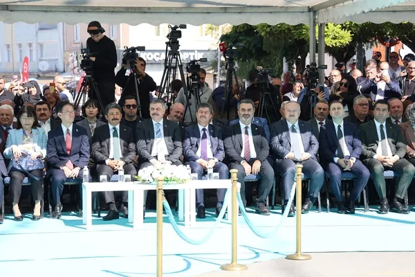 icisleri-bakani-mustafa-ciftci-gayretimiz-insanimizin-evinde-huzurlu-olmasi-1791630287986.jpg İçişleri Bakanı Mustafa Çiftçi: ‘Gayretimiz insanımızın evinde huzurlu olması’