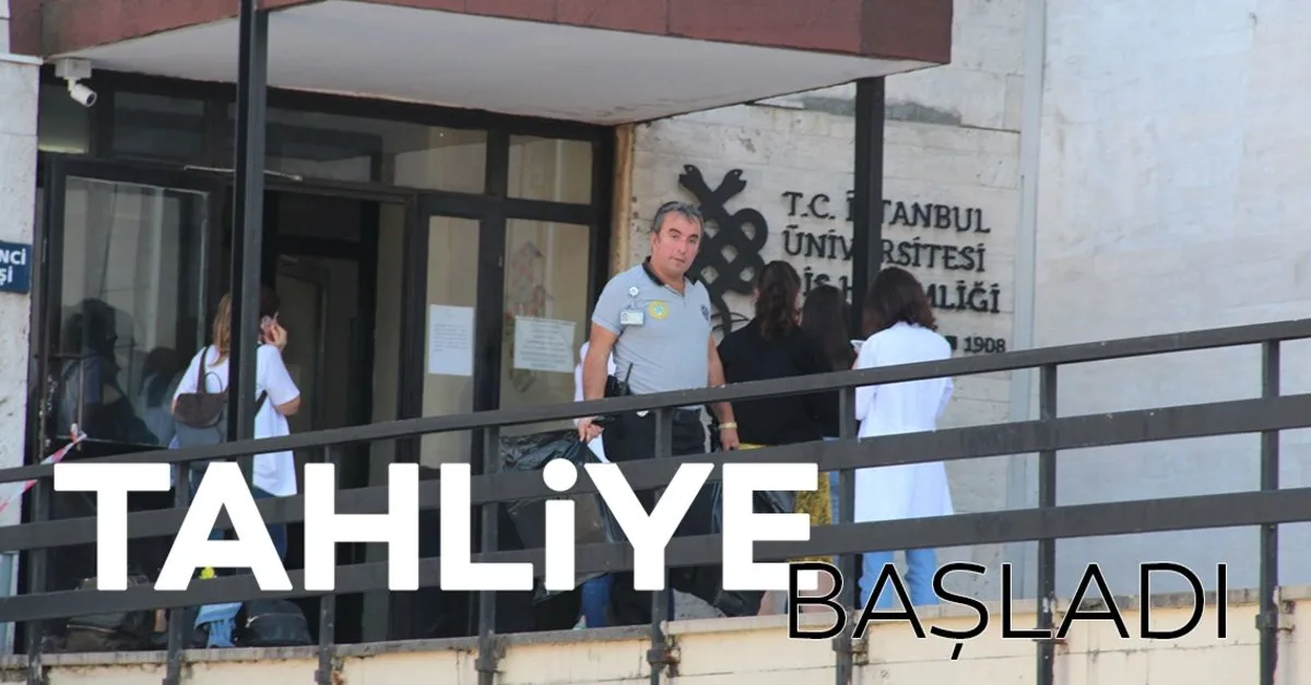 Istanbul Universitesi Dis Hekimligi Fakultesi Nden Esyalarini Aliyorlar Son Dakika Haberler