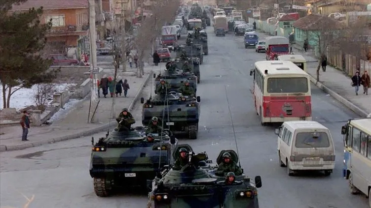 Türkiye tarihinin kara lekesi 28 Şubat! Demokrasiye ’balans ayarı’nın üzerinden 26 yıl geçti