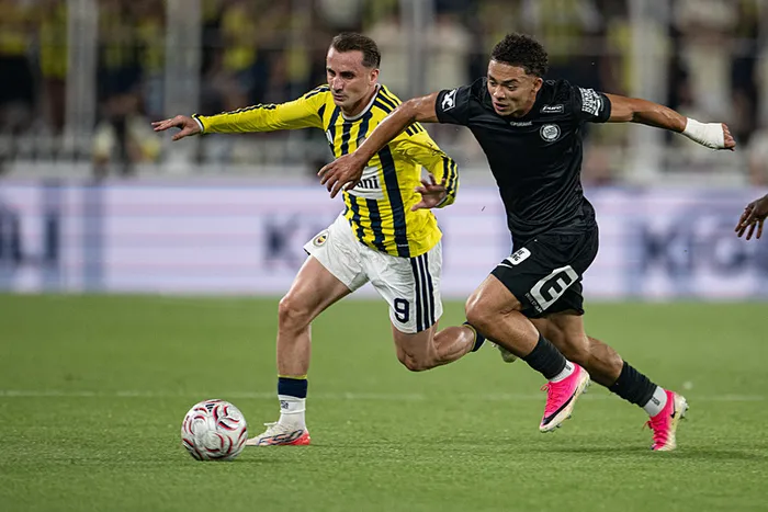 canli-uefa-sampiyonlar-liginde-sturm-graz-fenerbahce-maci-ne-zaman-saat-kacta-sifresiz-mi-1786461161033.jpeg