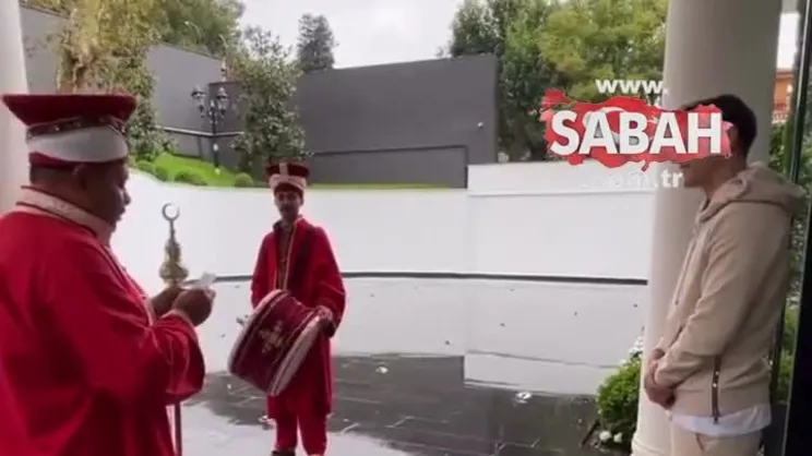 Mesut Özil'e mehterli kutlama | Video