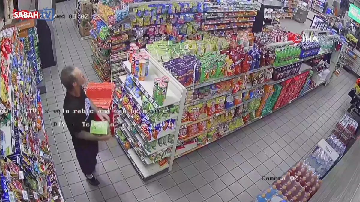 ABD’de akıllara durgunluk veren olay: Hırsızlar çalıntı araçla market ATM’sini yerinden söktü! | Video videosunu izle ABD’de akıllara durgunluk veren olay: Hırsızlar çalıntı araçla market ATM’sini yerinden söktü! | Video videosunu izle