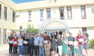 AOSB Akademi’nin İngilizce kursiyerleri sertifikalarını aldı
