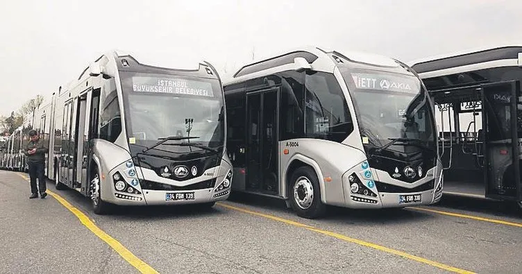 Yeni metrobüs yolda kaldı