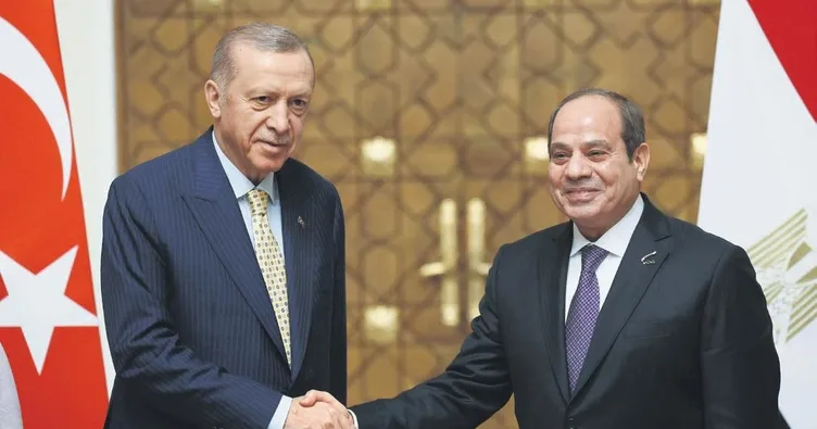 12 yıl sonra Mısır’a tarihi ziyaretin mesajı net: Barış ve istikrar için güç birliği