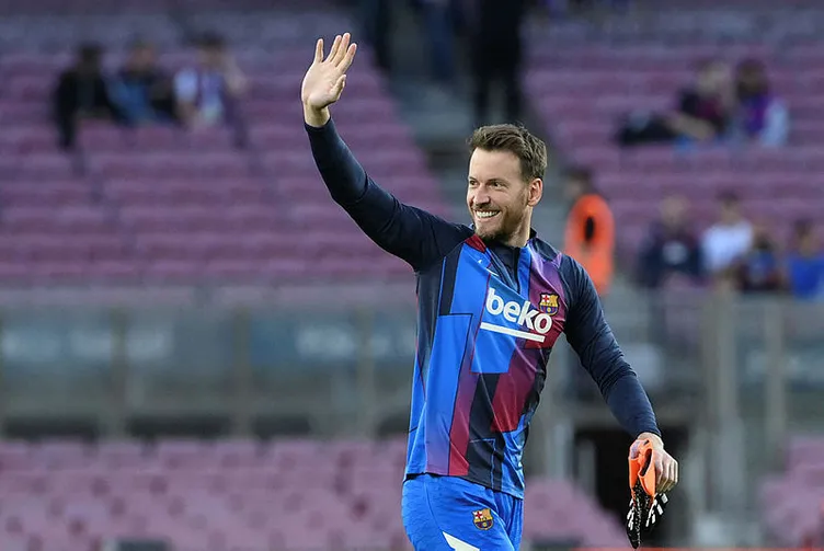 Barcelona’da ayrılık depremi! Xavi Hernandez biletlerini kesti tam 9 dünya yıldızı satış listesinde…