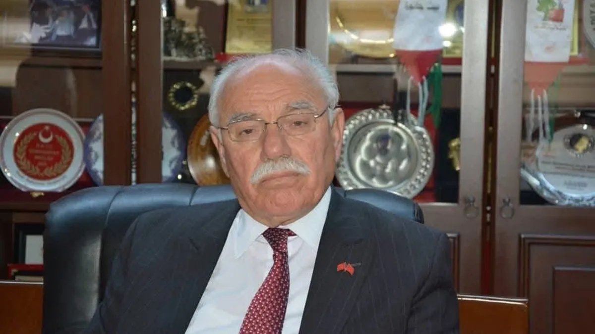 Eski Belediye Başkanı Mehmet Erdem toprağa verildi Eski Belediye Başkanı Mehmet Erdem toprağa verildi