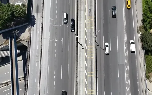 bayram-oncesi-istanbul-bosaldi-yollar-bos-kaldi-1779727412288.jpg