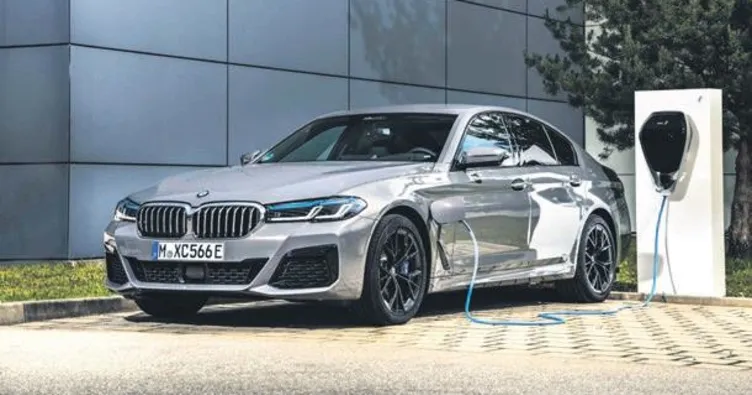 Lüks markaların elektrikli savaşı