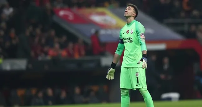 muslera komik ile ilgili görsel sonucu muslera komik ile ilgili görsel sonucu