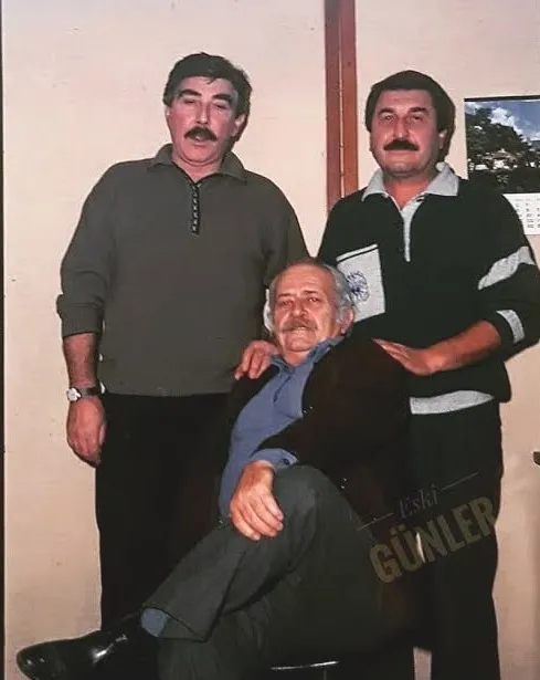 ‘Bizimkiler’ dizisinin abi-kardeşi 35 yıl sonra tekrar buluştu! Şevket ve Şükrü yine yan yana