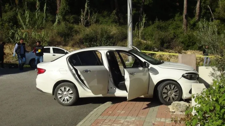 Antalya’da 2 çocuk babası adam, araç içinde kurşun yağmuruna tutuldu