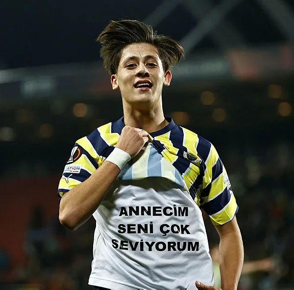 son-dakika-haberleri-uefadan-fenerbahceye-dev-gelir-arda-guler-ilki-yasadi-1667542149062.jpg
