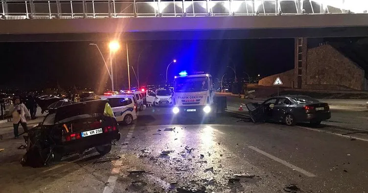 Konya’da iki otomobil çarpıştı: 3 ölü
