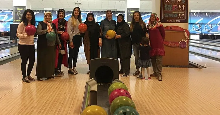 Pursaklarlı kadınlar bowlingle stres attı