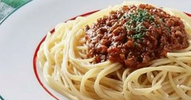 Bolonez soslu penne makarna tarifi!