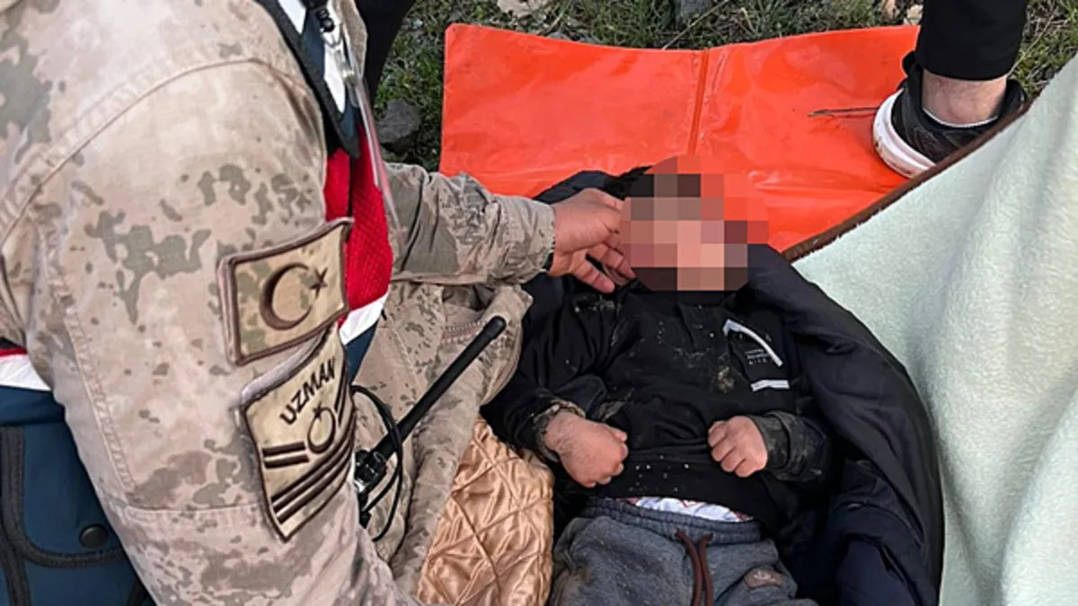 Oyun oynarken gözden kayboldu: Küçük çocuk 1,5 kilometre uzaklıkta bulundu! Oyun oynarken gözden kayboldu: Küçük çocuk 1,5 kilometre uzaklıkta bulundu!