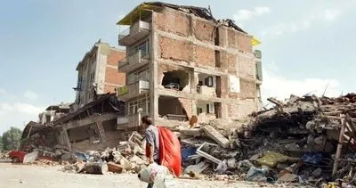 17 Ağustos depremi şiddeti, büyüklüğü ve saati nedir? Gölcük 17 Ağustos 1999 depremi kaç şiddetindeydi, kaç kişi öldü?