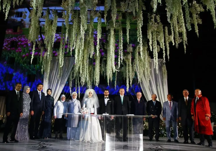 Devletin zirvesi Bakan Zeybekçi’nin kızının düğünündeydi