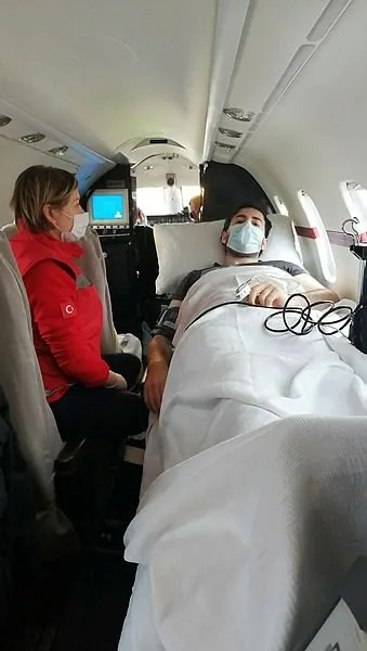 Rusya'da hastalanan türk genci ambulans uçakla İstanbul'a ...
