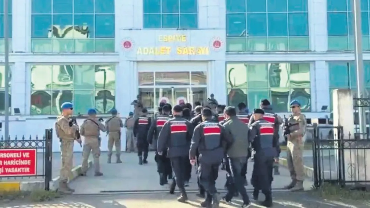 16 ilde 16 ayrı suç örgütüne eşzamanlı operasyon 16 ilde 16 ayrı suç örgütüne eşzamanlı operasyon
