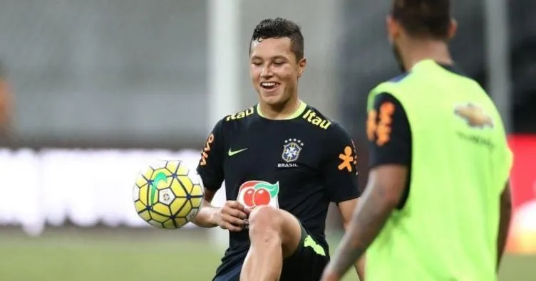 Trabzonspor'a sambacı sol bek! Ön teklifi kabul etti