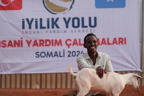 iyilik-yolu-somalili-aileleri-kalkindiracak-1734080473337.jpg