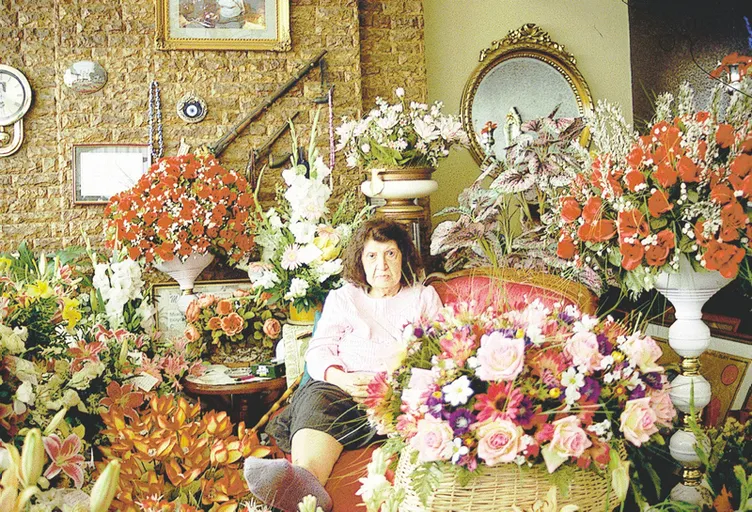 Genelev Kraliçesi Matild Manukyan'ın dairelerini kiraya vermişti: O müdür şimdi yandı!