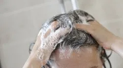 Saç stilisti anlattı: Saçlarınızı bu sıklıkta yıkamalısınız!