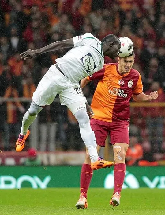 Galatasaray, Niasse’yi kiraladı