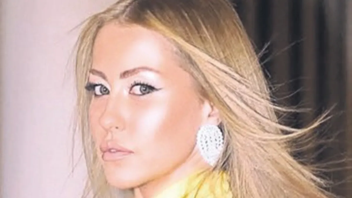 Derya Uluğ’dan genç şarkıcıya destek