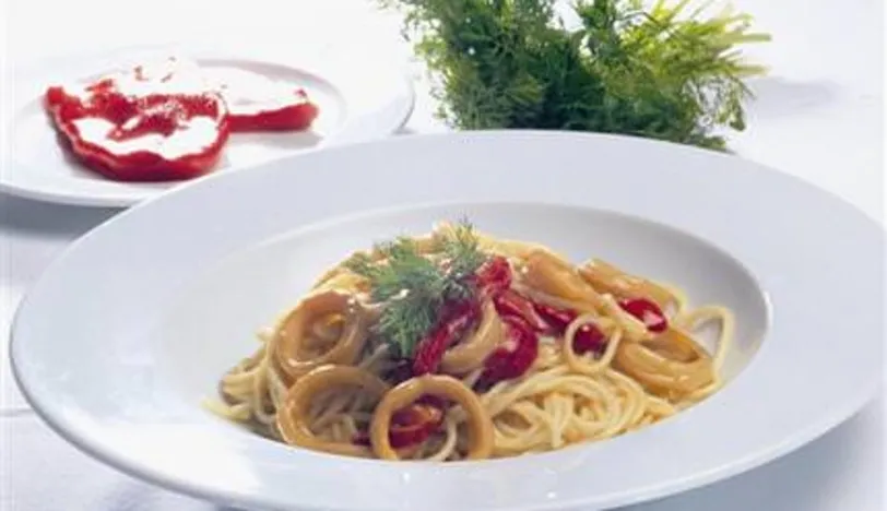 Kalamar Soslu Spagetti