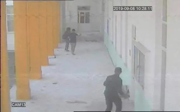 KKTC’de skandal olay! Polis her yerde Türk bayrağını indiren Rum’u arıyor