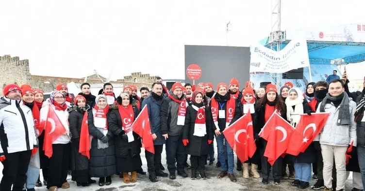 Gençler ecdatlarının izinde!