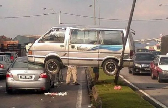 iste en ilginc trafik kazalari galeri