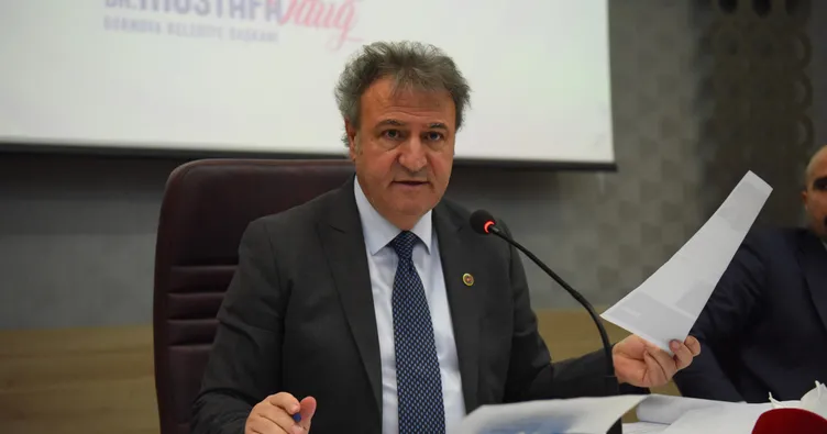 CHP yeni kriz! Bornova’da ortalık karıştı: Belediyeye yağmur gibi adam alıyor