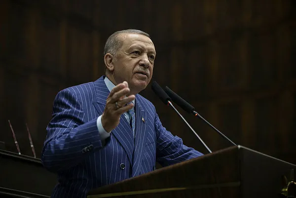 son-dakika-baskan-erdogandan-tusiada-sert-tepki-haddini-bil-sizin-agababalariniz-da-ayni-kafadaydi-1655294921957.jpg